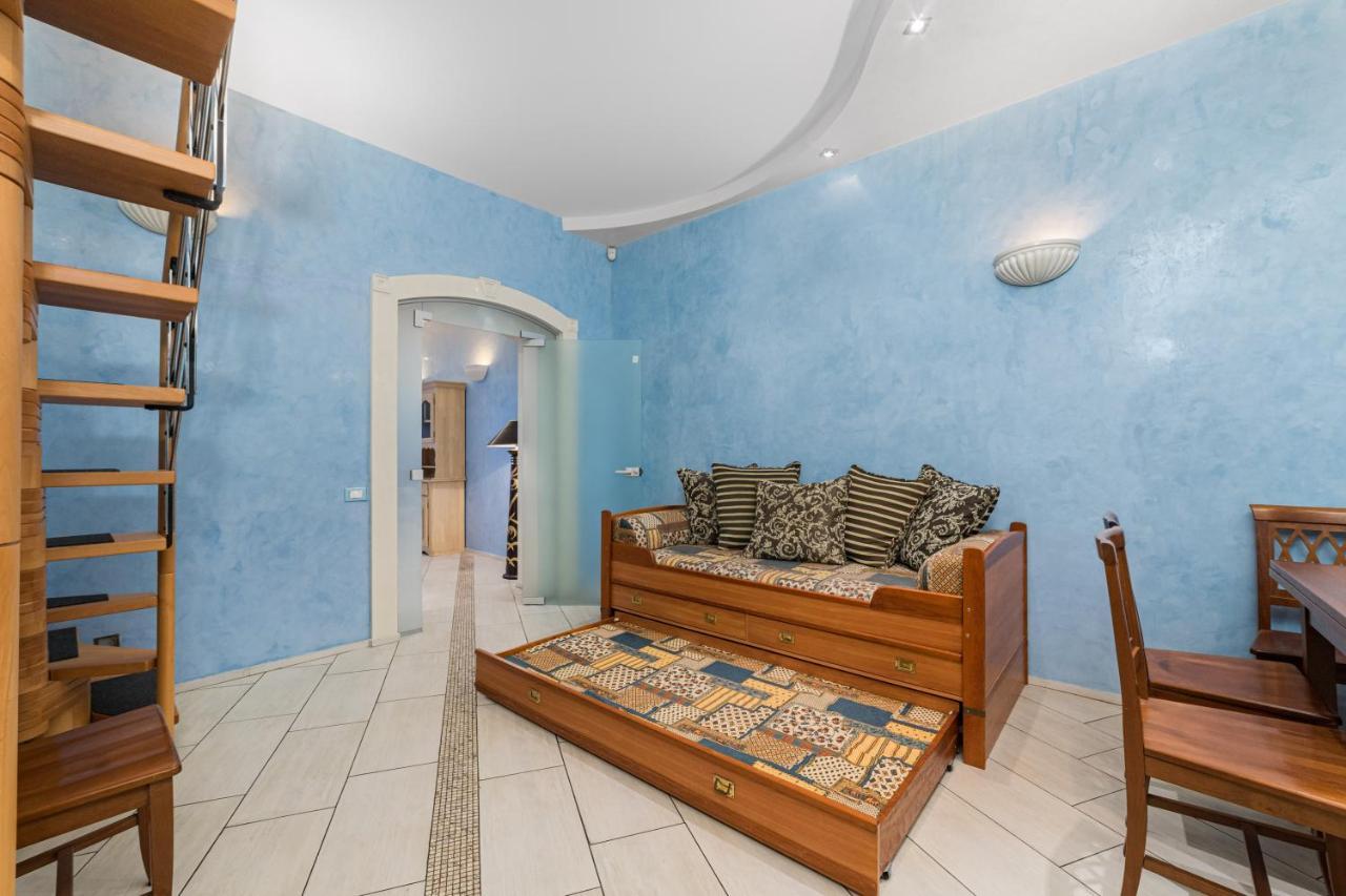 Classical Deribasivska 3-Bedrooms Apartment Oldenburg Bagian luar foto