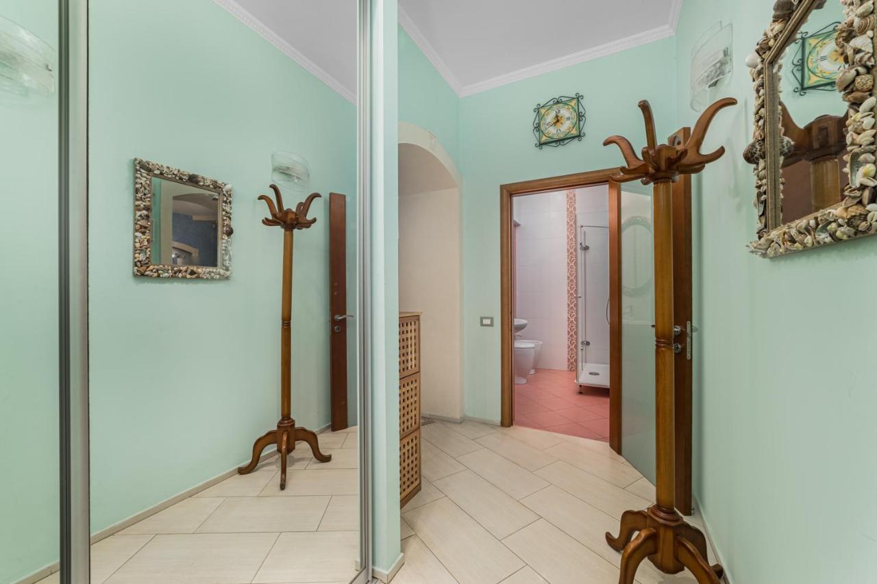 Classical Deribasivska 3-Bedrooms Apartment Oldenburg Bagian luar foto